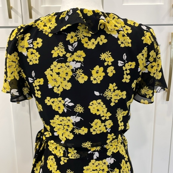 Michael Michael Kors Floral Wrap Dress - Picture 5 of 10